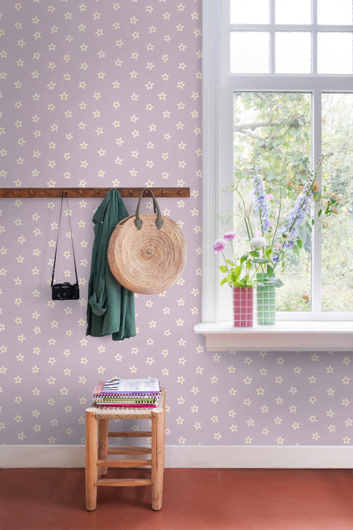 ESTAhome behang madeliefjes lila paars - 53 cm x 10.05 m - 131114 - vtwonen shop