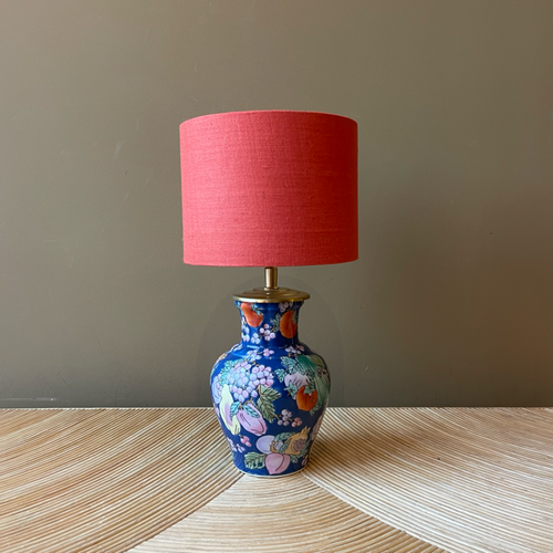 Madame Garage Tafellamp Vintage Chinese Fruits Jar met Ashoka Silk Burnt Orange Lampenkap - vtwonen shop