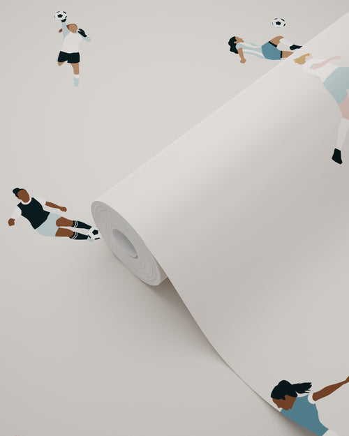 ESTAhome behang voetbalspeelsters beige - 50 x 900 cm - 131282 - vtwonen shop