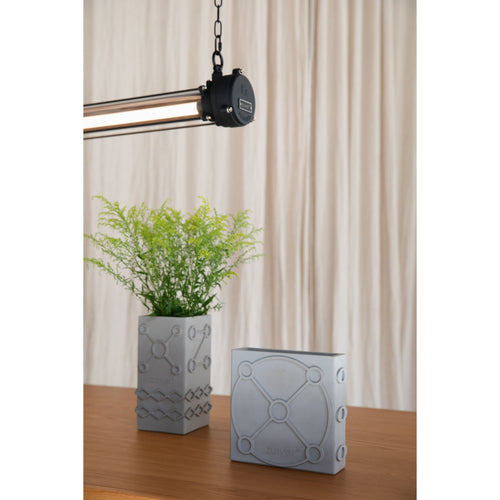 Zuiver Graphic Vaas Plat Grijs - vtwonen shop
