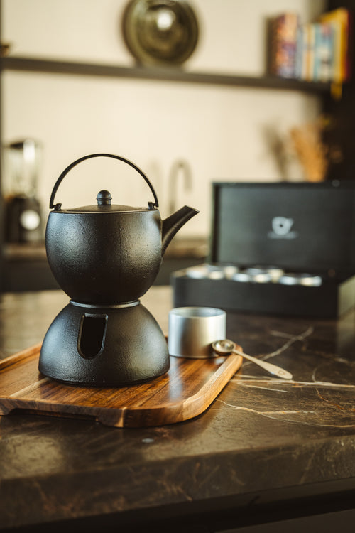 Bredemeijer - Gietijzeren theeset Sencha - 1,2 liter - Zwart - Theepot met theelicht - vtwonen shop