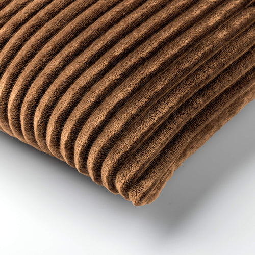 MART - sierkussen 45x45 cm - zacht ribfluweel - gerecycled - Tobacco Brown - bruin