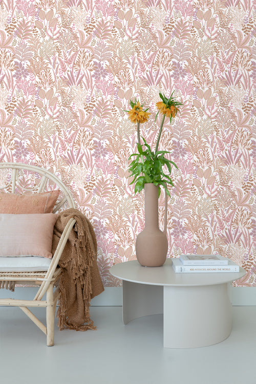 ESTAhome behang tropische bladeren en bloemen roze en paars - 50 x 900 cm - 131666 - vtwonen shop