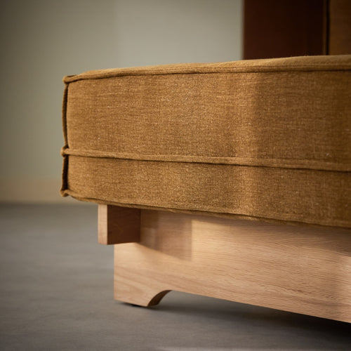 Tikamoon Houten voetenbank van eiken en okerkleurige stof - Mosterd