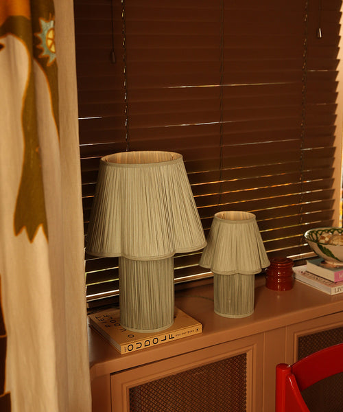 Doing Goods Myra Lamp Saliegroen - Klein 14 x 30 x 36 cm - Zijde/ Viscose - vtwonen shop