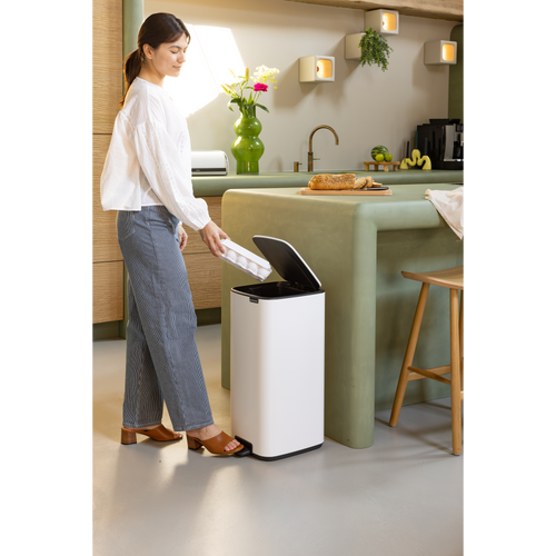 Brabantia Bo Pedaalemmer, 30 liter, stil sluitend, kunststof binnenemmer - White