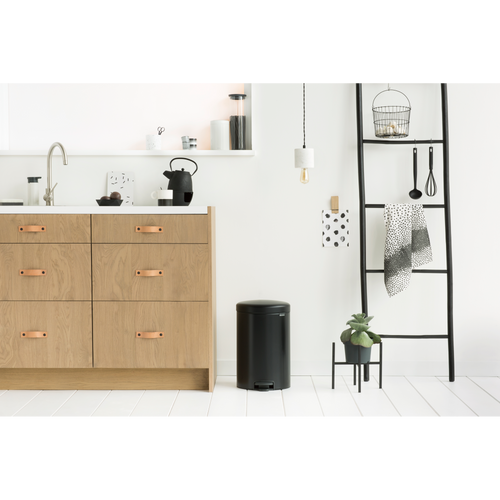Brabantia NewIcon Pedaalemmer, 20 liter, kunststof binnenemmer - Matt Black
