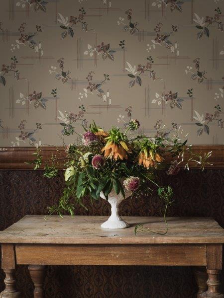 Borastapeter behang vintage bloemen beige, terracotta en groen - 53 cm x 10.05 m - 660012 - vtwonen shop