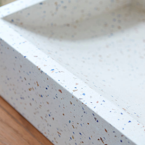 Tikamoon Waskom van confetti terrazzo b. 39 cm - Wit
