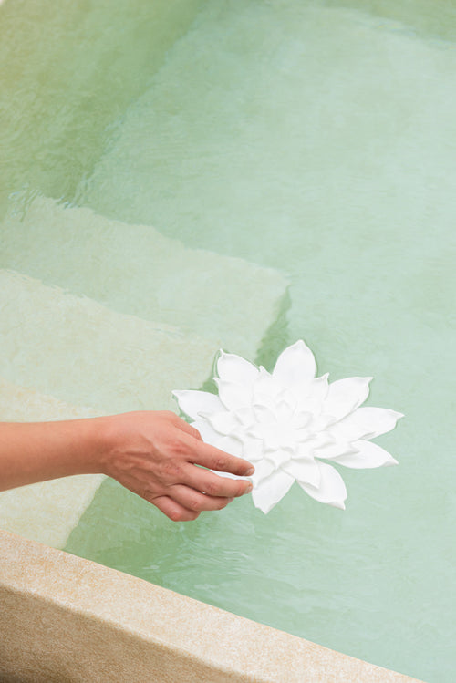 J-Line wanddecoratie Bloem Eva - polyresin - wit - small - 2 stuks