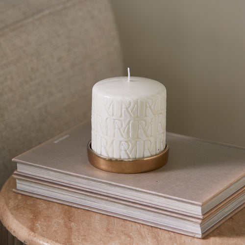 Rivièra Maison RMMonogram PillarCandle white9,5x10 - Paraffine - Wit - vtwonen shop