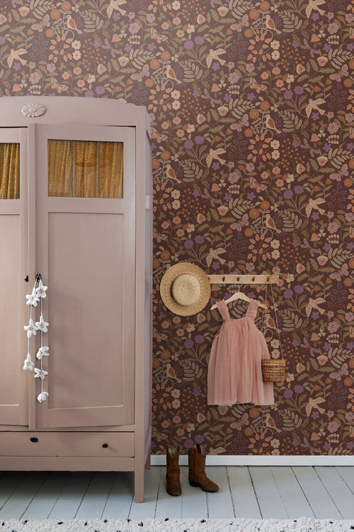 ESTAhome behang bloemen en vogels bruin, groen, terracotta en paars - 50 x 900 cm - 131467 - vtwonen shop