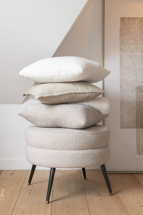 J-Line kussen Teddy Bouclé - polyester - donkerbeige - vtwonen shop