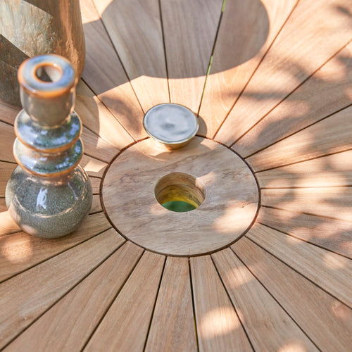 Tikamoon Andria - Outdoor klaptafel van massief teakhout voor 6 personen. - Naturel - vtwonen shop