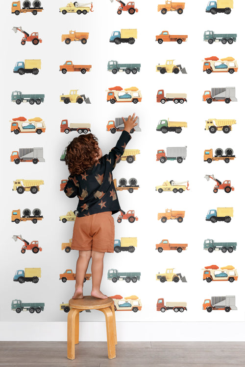 ESTAhome XXL behang vrachtwagens en tractoren geel, oranje en blauw - 50 x 900 cm - 159048