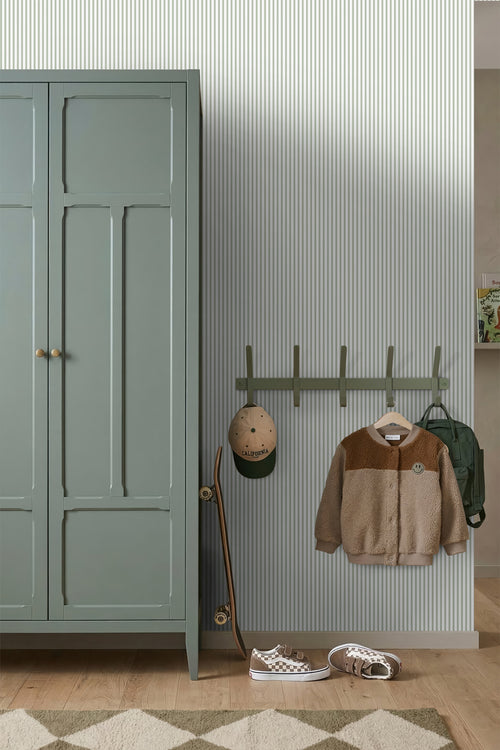 Sanders & Sanders behang strepen vergrijsd olijfgroen en wit - 53 cm x 10 m - 640416