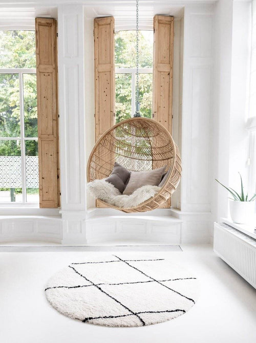 Interieur05 Berber Rond vloerkleed hoogpolig Wit/Zwart - scandinavisch - nea - 240 x 240 cm - vtwonen shop