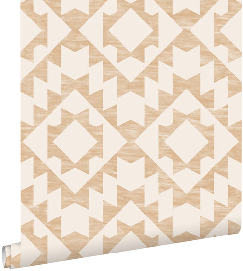 ESTAhome behang Marrakech aztec tapijt beige - 53 cm x 10,05 m - 139550 - vtwonen shop