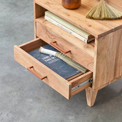 Tikamoon Nachtkastje van massief acaciahout - Naturel - vtwonen shop