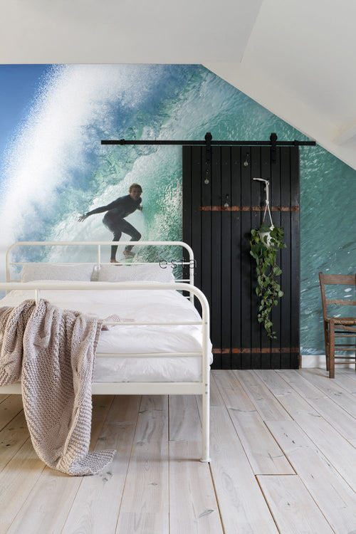 ESTAhome fotobehang surfer blauw en zeegroen - 325 x 279 cm - 158852 - vtwonen shop