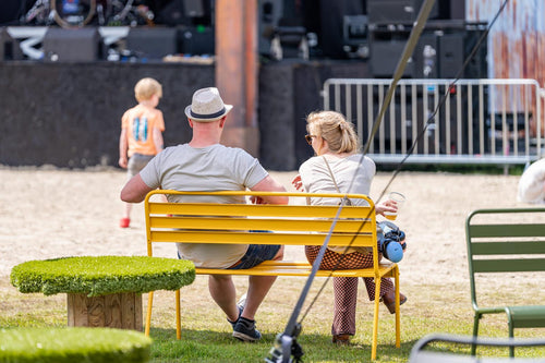 MaximaVida metalen tuinbank Max 120 cm okergeel - vtwonen shop