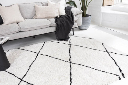 Interieur05 berber vloerkleed hoogpolig wit/zwart - scandinavisch - nea - 240 x 330 cm - vtwonen shop