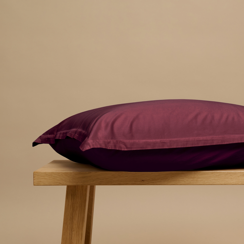 Coco & Cici - Eco Bamboe Sateen Kussensloop Bordeaux - 1 kussensloop 60x70