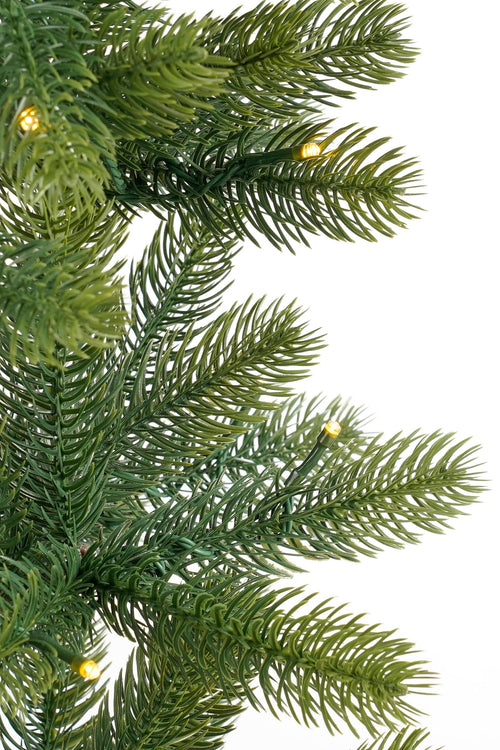 Black Box Trees Nagoya Kerstboom met Verlichting Led - Groen Warm Wit - op Batterij en met Timerfunctie - h120xd60cm