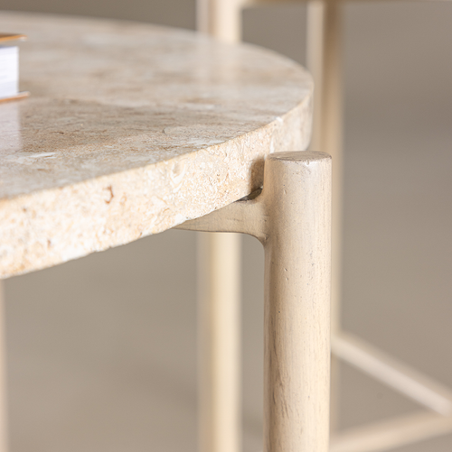 Nest living Thora Ronde Bijzettafel met Stenen Blad - Beige - Ø 40cm - vtwonen shop