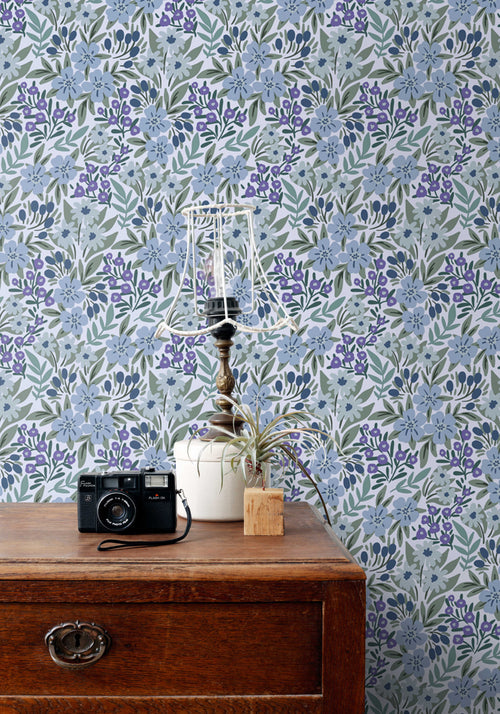 ESTAhome behang bloemen blauw - 50 x 900 cm - 131447 - vtwonen shop