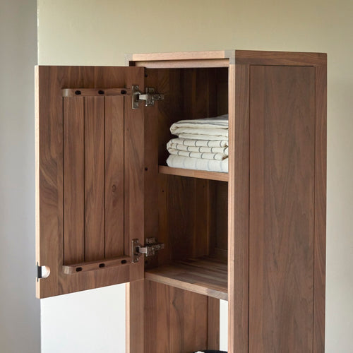 Tikamoon Massief notenhouten kolomkast - Donkerbruin