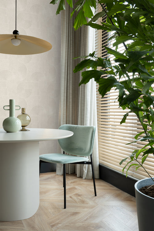 Origin Wallcoverings behang grafisch 3D motief warm grijs - 53 cm x 10.05 m - 348014 - vtwonen shop