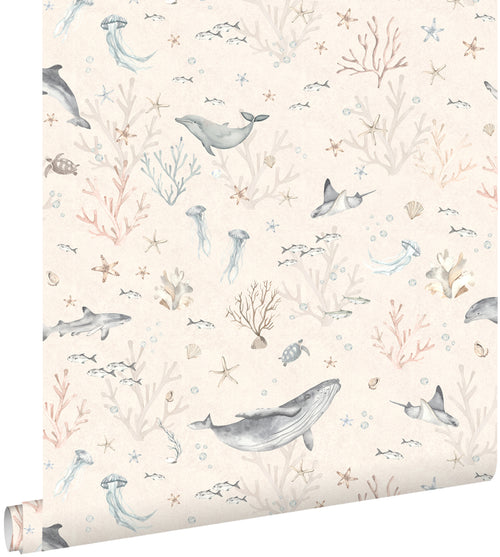 ESTAhome behang onderwaterwereld lichtbeige en vergrijsd blauw - 50 x 900 cm - 131260 - vtwonen shop