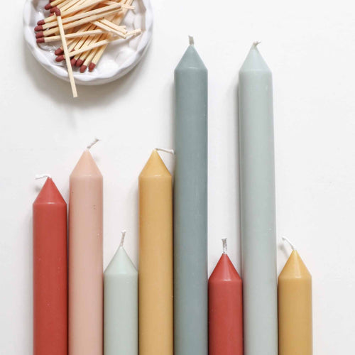 Return to Sender Dinerkaarsen 17 cm terra rood - set van 6 - vtwonen shop