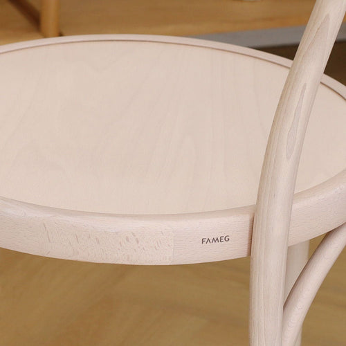 Fameg Venice No. 9 Houten Eetkamerstoel Whitewash - Met Armleuning - vtwonen shop