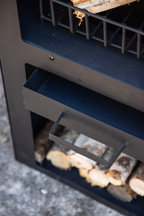 Nest outdoor Niklas metalen tuinhaard zwart - met schoorsteen - vtwonen shop