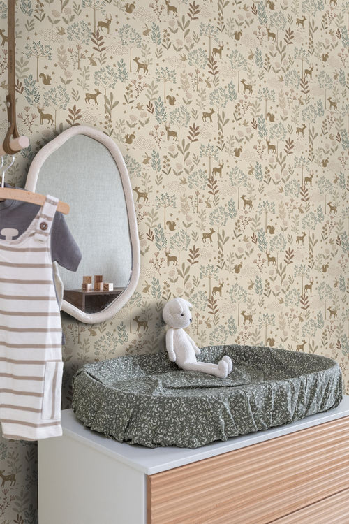 ESTAhome behang bos met bosdieren beige en groen - 53 cm x 10.05 m - 131227