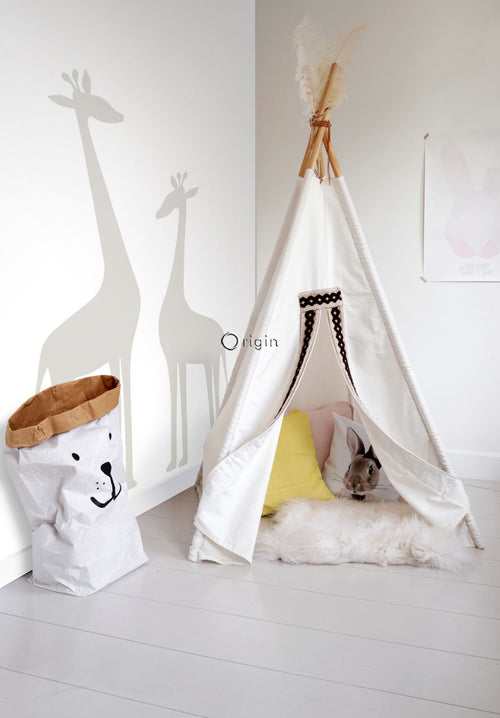 Origin Wallcoverings fotobehang giraffen warm grijs - 150 x 279 cm - 357219 - vtwonen shop