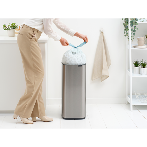 Brabantia Bo Touch Bin, 30 liter - Matt Steel Fingerprint Proof