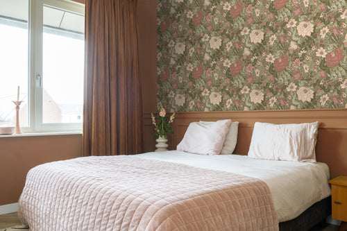 ESTAhome behang vintage bloemen groen en oudroze - 50 x 900 cm - 131196