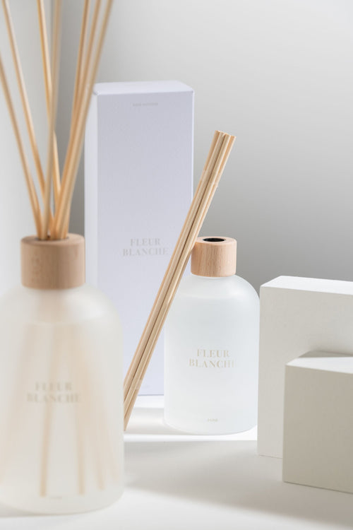 J-Line geurstokjes Accords Essentiels - Fleur Blanche - wit - 250 ml