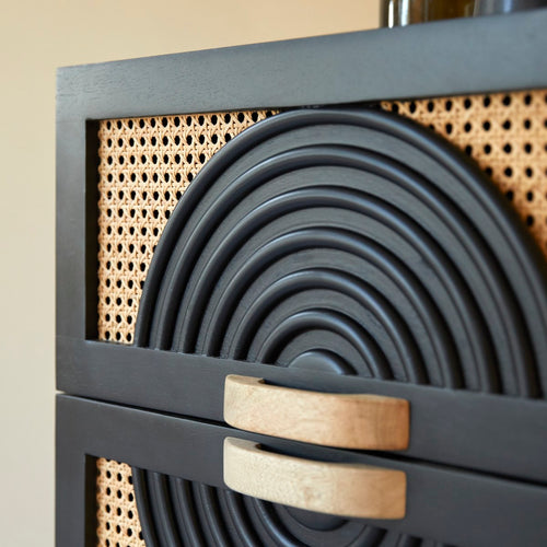 Tikamoon Ladekast van massief zwart mangohout en rotan - Zwart - vtwonen shop