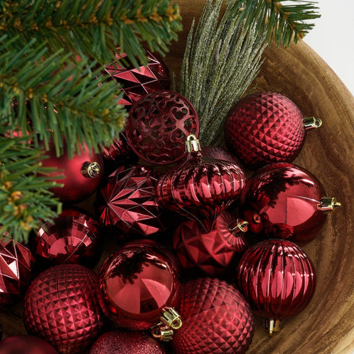 Mica Decorations Kerstballen Set - 60 Stuks - Ø7 cm - Onbreekbaar - Donkerrood