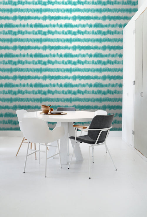 ESTAhome behang horizontale tie-dye shibori strepen turquoise 53 cm x 10.05 m 148687