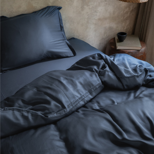 Coco & Cici - Tencel Sateen Dekbedovertrek 240 x 220 cm - 2 Persoons Beddengoed - Donker Blauw - Lyocell - Hypoallergeen & Extra Zacht - 2 - vtwonen shop