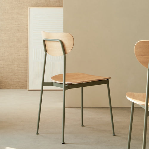 Tikamoon Stoel van essenhout en groen metaal - Beige