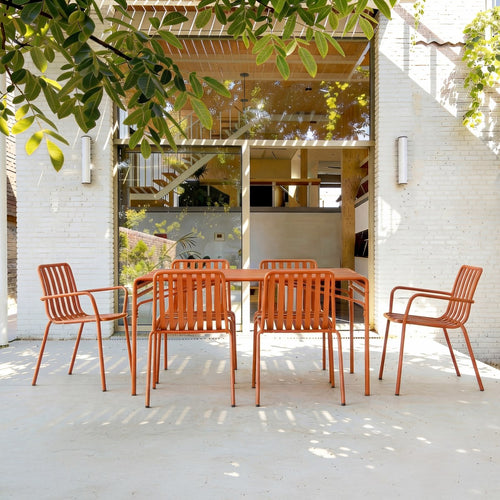 Tikamoon Rechthoekige tuintafel van oranje metaal 4/6 pers. - Oranje