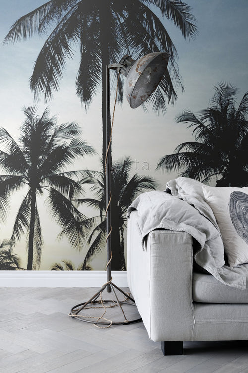ESTAhome fotobehang palmbomen blauw, zwart en beige - 186 x 279 cm - 158849 - vtwonen shop