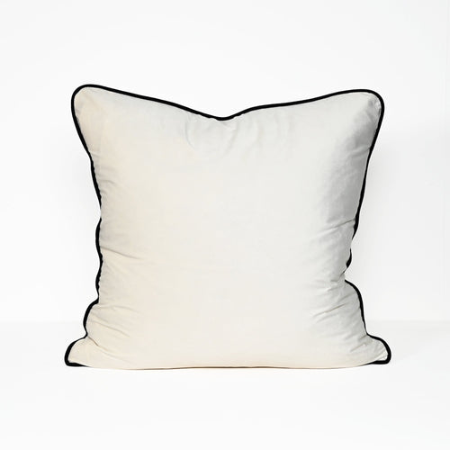 Darcy & Duke sierkussen Ivory - Crème - 55x55cm