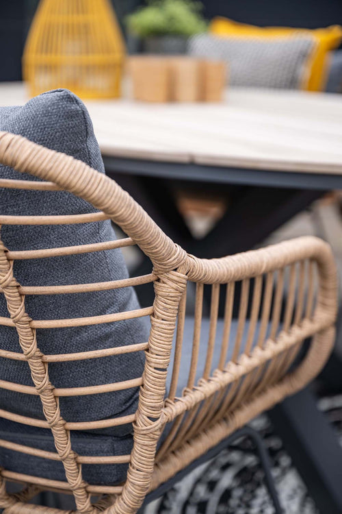 Ronde 4-persoons tuinset - Edison tafel - 4 Margriet stoelen